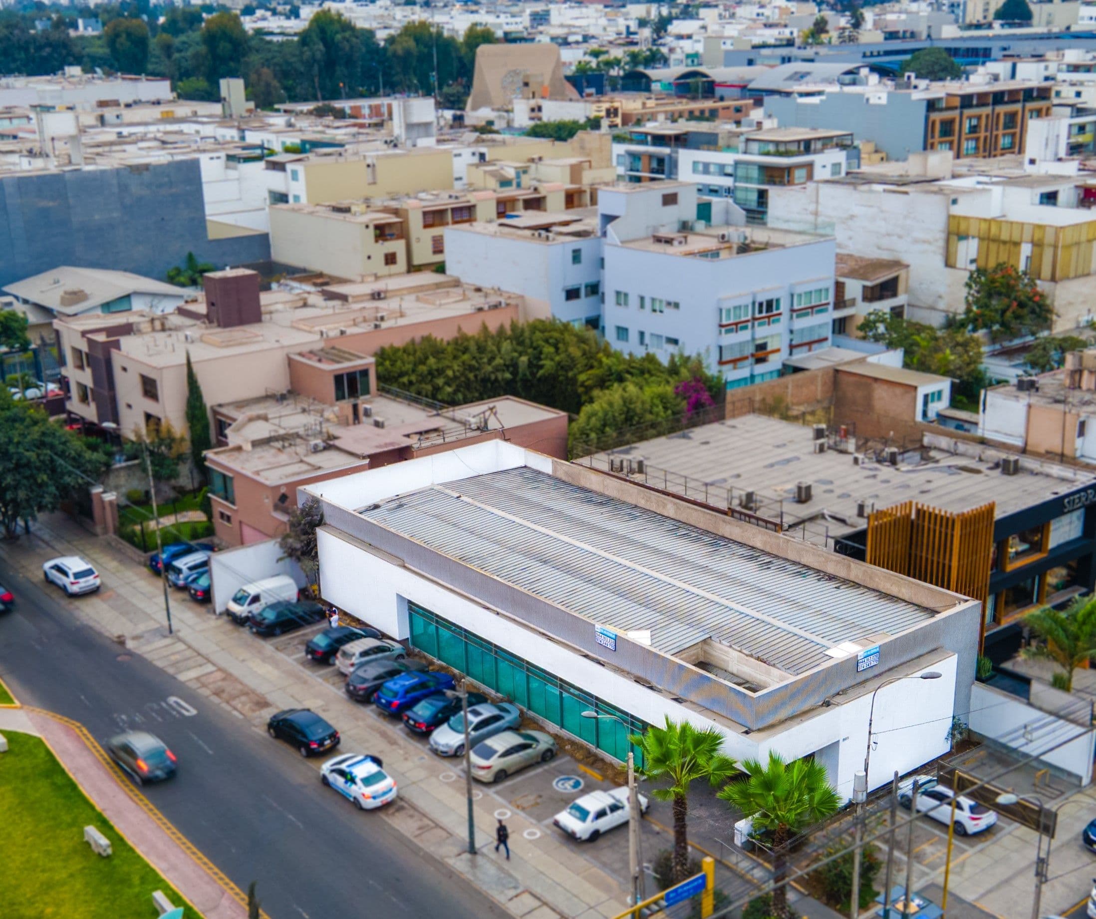 Local Comercial Ex-BCP Av. Velasco Astete con Av. Primavera, Chacarilla, San Borja